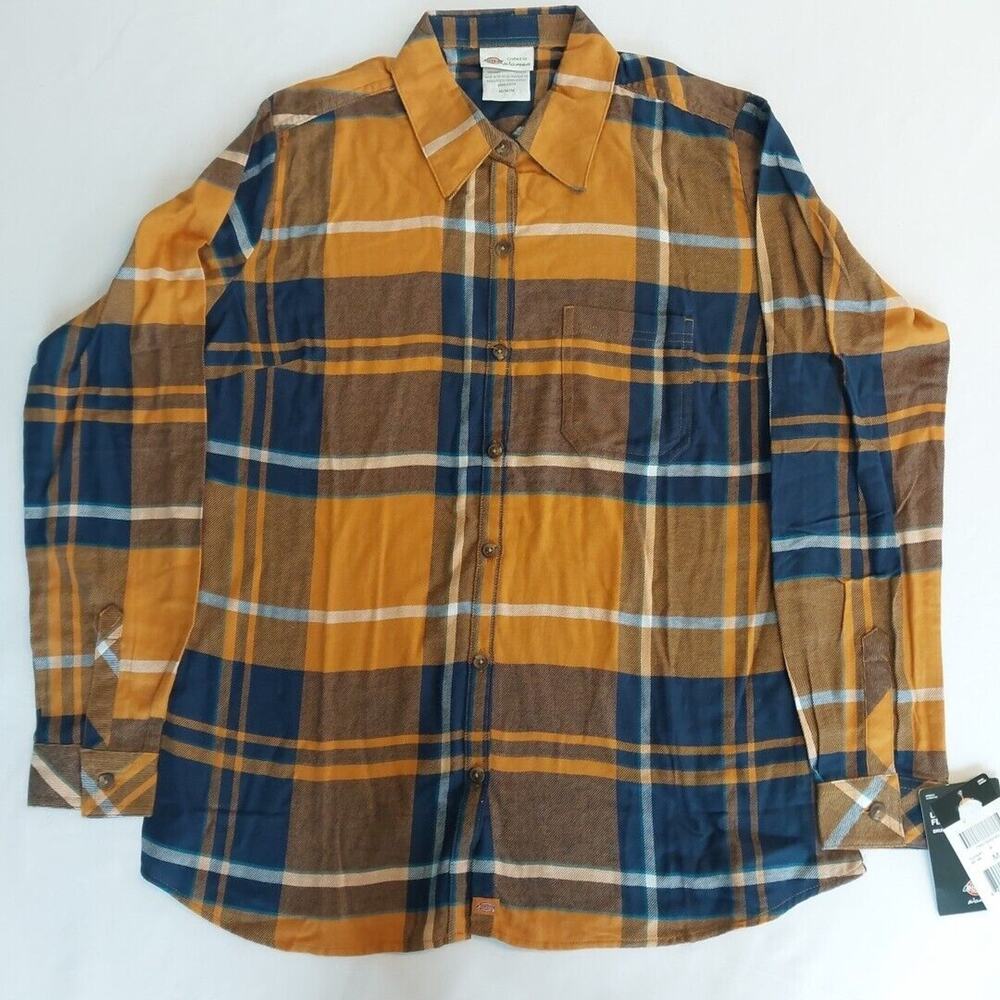 Dickies for Women, Flannel Plaid Button Up Shirt.‎ Size Medium